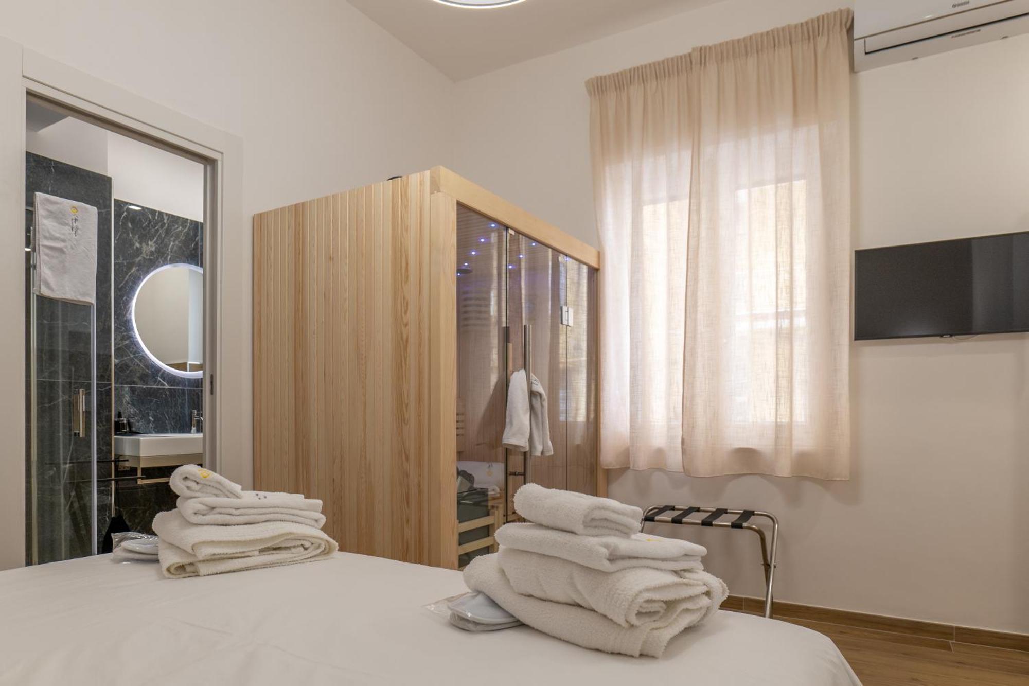 Threemoonsboutique House/pandora Apartment Salerno